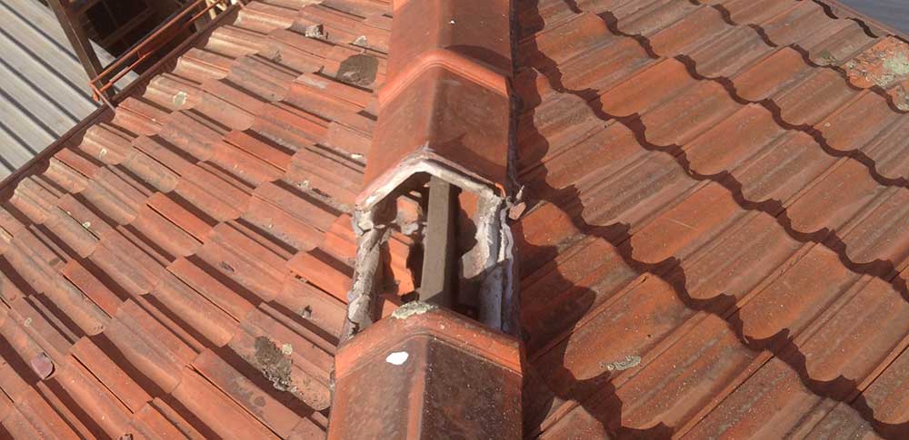 Port Melbourne terracotta roof tile repair